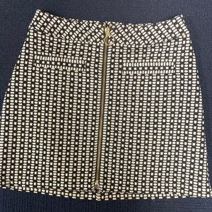 Express Skirt Black and White